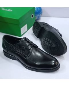 Clark's Leather Shoe Lace-up Black 01