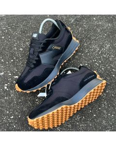New Balance 327 Black Gorex