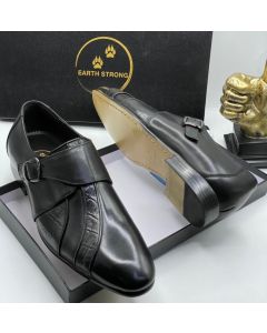 Earth Strong Buckle Shoe Black 