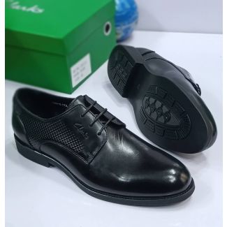 Clark's Leather Shoe Lace-up Black 01