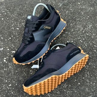 New Balance 327 Black Gorex