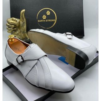 Earth Strong Buckle Shoe White