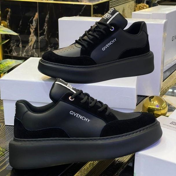 Givenchy Casual Sneakers Black